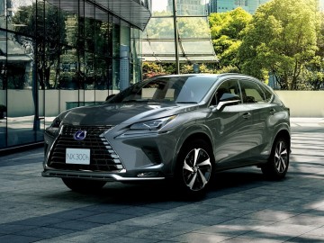 Lexus NX w nowych wersjach